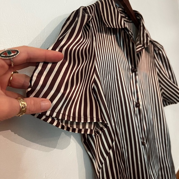 Retro Vintage 90’s button up blouse - Picture 4 of 7